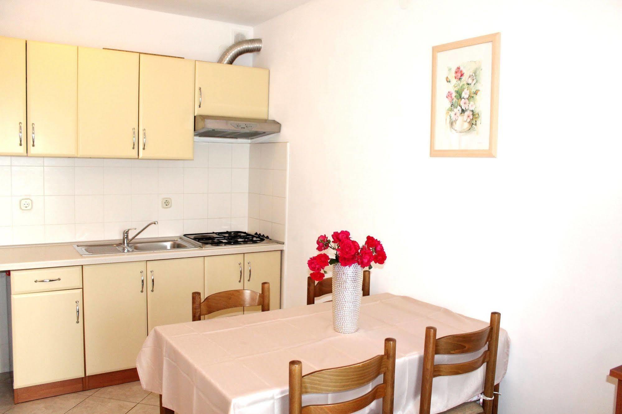 Apartments Vanda Ровинь Экстерьер фото