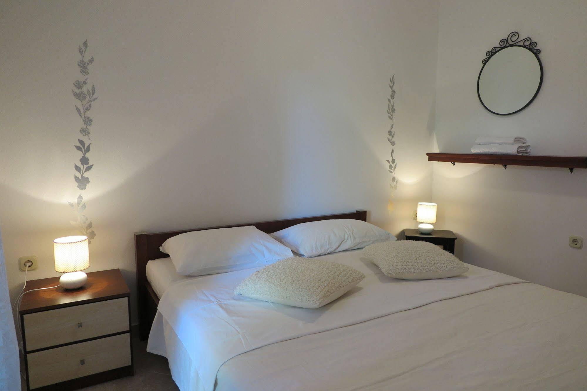 Apartments Vanda Ровинь Экстерьер фото